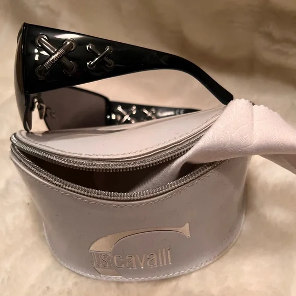 NWOT AuthenticJust Cavalli designer sunglasses